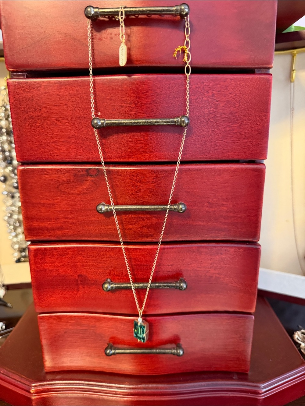 Emerald Green Pendant Necklace - Designer Chain